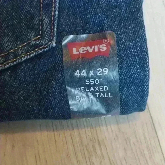 Men's Levis 550 Relaxed Fit Big & Tall Size 44 x 29 - Picture 2 of 8